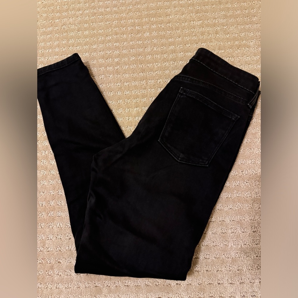 Just black skinny jeans